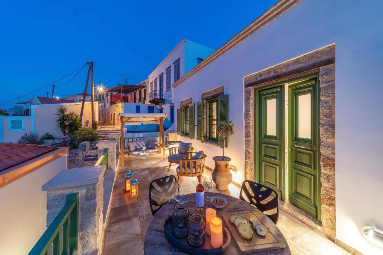 Villa Muse Clio Chalki Town Esterno foto