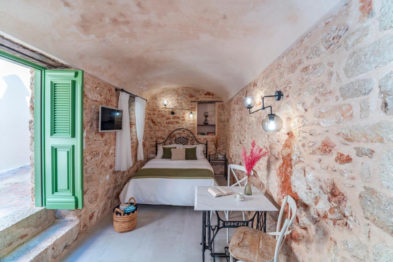Villa Muse Clio Chalki Town Esterno foto