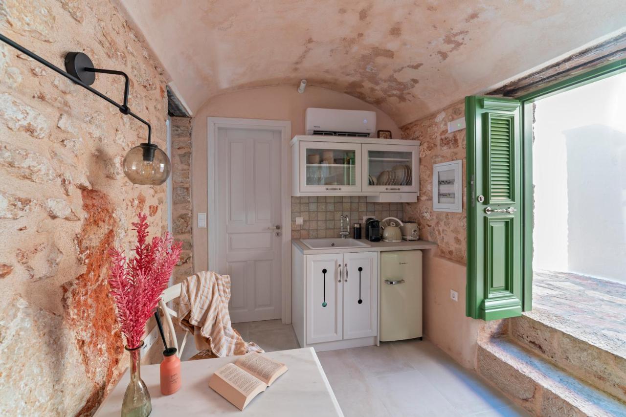 Villa Muse Clio Chalki Town Esterno foto